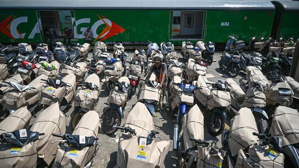 Ribuan Motor Pemudik Siap Dikirim ke Kampung Halaman