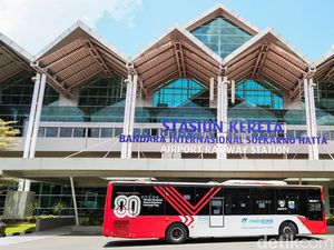 Video: Nyobain TransJabodetabek Blok M-Bandara Soetta yang Baru Diluncurkan