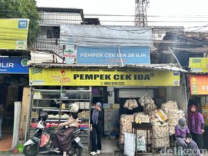 Pesanan Pempek Palembang Banjir Jelang Lebaran