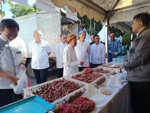 Meringankan Beban Warga Lewat Gerakan Pangan Murah di Bandung