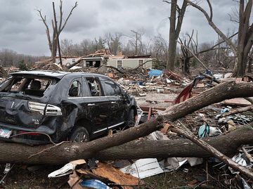 Tornado Porak - Porandakan Permukiman di Illinois