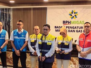 Harga Minyak Meroket, Pemerintah Jamin Pertalite Tak Naik