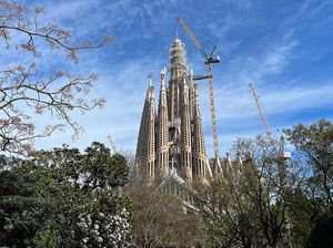 Setelah 140 Tahun Lebih, Akhirnya Gereja Tertinggi di Dunia Nyaris Rampung