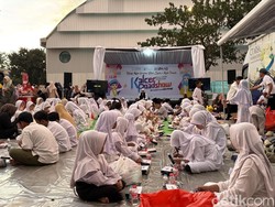 CT ARSA Gelar Gebrag Kalcer Ramadan, Santunan Anak Yatim-Berbagi Sembako