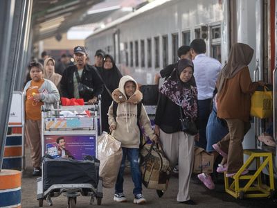 Arus Mudik Mulai Terasa di Stasiun Kertapati Palembang