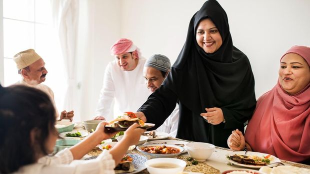 Ilustrasi buka puasa, ramadan, iftar, sahur Bagaimana puasa Daud? Puasa Daud tidak boleh dilakukan di hari-hari yang diharamkan.