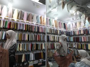 Jelang Lebaran, Permintaan Sandang di Banda Aceh Meningkat