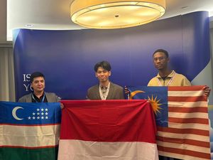 Mahasiswa UB Ciptakan Prostetik dari Limbah Plastik, Juara di Turki