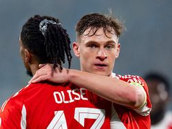 Dua Pemain Bayern Sengaja Dikartu Kuning Saat Bantai Atalanta?