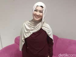 Okie Agustina Ungkap Fakta soal Nasha Lebih Dulu Suapi Kue Ultah ke Pasha-Adel