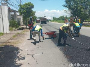 Sambut Mudik-Libur Lebaran, 18 Jalan Kabupaten Mojokerto Dibenahi