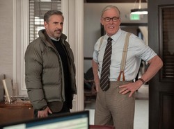 Rooster Episode 1: Steve Carell si Serba Salah