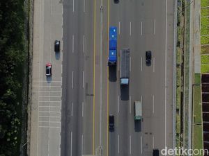 Sepekan Jelang Lebaran, Tol Cikampek Masih Lancar
