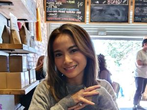 Hobi Kulineran, Acha Septriasa Jajan Siomay hingga Omakase Kopi