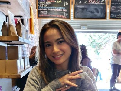 Hobi Kulineran, Acha Septriasa Jajan Siomay hingga Omakase Kopi