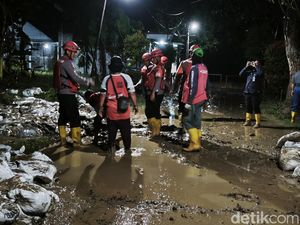 Perumahan Dinar Indah Semarang Diterjang Banjir Malam Ini