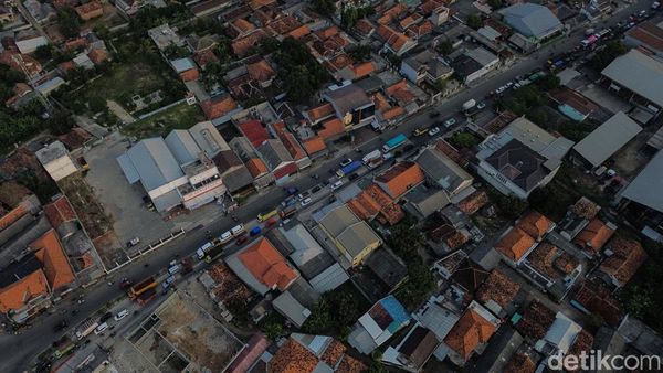 Potret Kondisi Simpang Jomin, Ramai Lancar