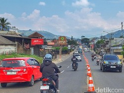 H-7 Lebaran, Arus Lalu Lintas Nagreg Bandung Ramai Lancar