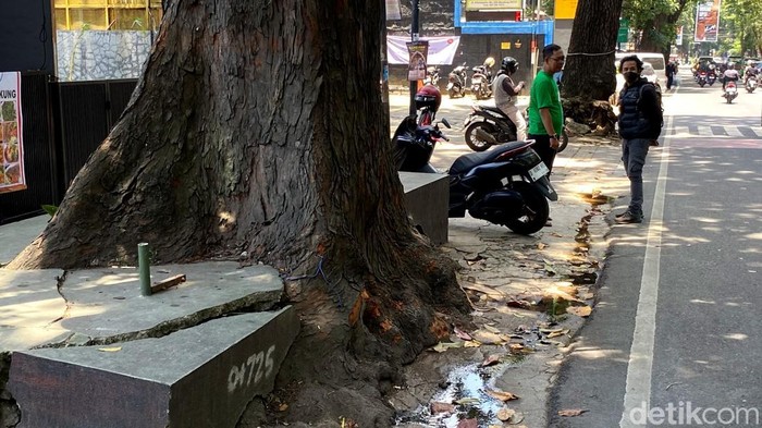 Lokasi penemuan jasad siswa SMAN 5 Bandung, di Jalan Cihampelas