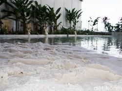 Cerita Wisatawan Menginap di Trans Hotel Jakarta: Kolam Berpasirnya Juara!