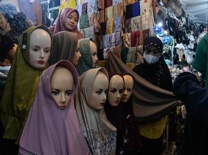 Berburu Busana Muslim di Pasar Johar Jelang Lebaran