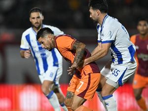 Gol Peralta Antar Borneo FC Tahan Imbang Persib Bandung 1-1