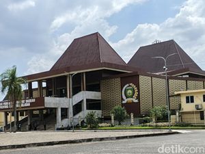 Lampu Hias Ratusan Juta di Rumdis Wakil Ketua DPRD Sumsel Gempita Tuai Polemik