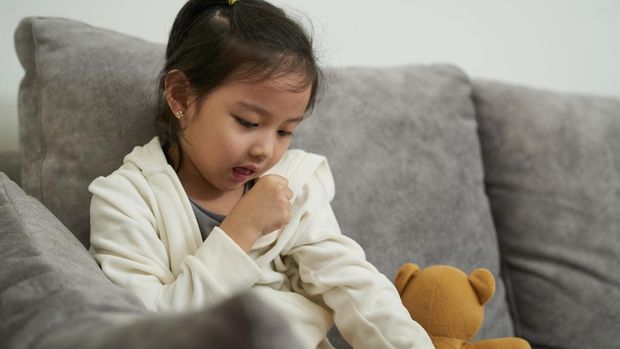 Kapan Batuk Anak Perlu Dicurigai sebagai TBC? .