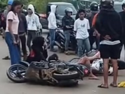 2 Motor Tabrakan di Kolaka gegara Lawan Arah, 1 Orang Tewas-2 Luka