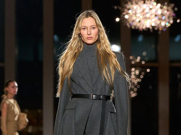 Foto: Koleksi Michael Kors Fall 2026, Tonggak Penting Karier Sang Desainer