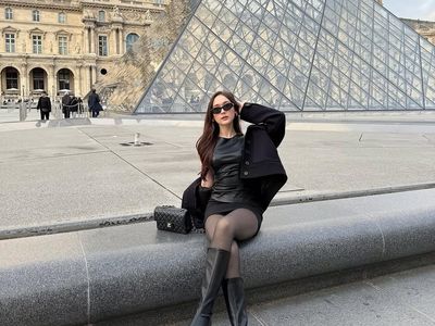 Foto Liburan Laura Moane di Paris, Modis Banget!