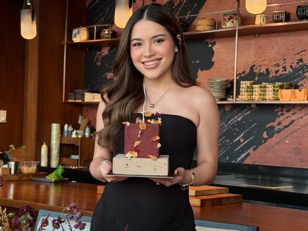 Pesona Nicole Parham Si Calon Ibu yang Ultah ke-22