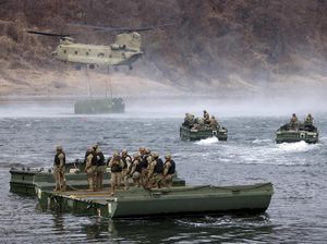 Pasukan Gabungan AS-Korea Selatan Latihan Manuver Sungai