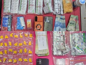 Polda Metro Ungkap Penjualan Ribuan Obat Keras Berkedok Toko Pulsa-Sembako