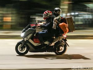 Potret Pemudik Malam Mulai Lintasi Pantura