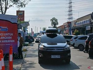 Rest Area Km 43 Tol Jakarta-Merak Mulai Ramai Disinggahi Pemudik