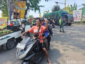 Macet 32 Km Menuju Gilimanuk, Marak Tukang Ojek Dadakan
