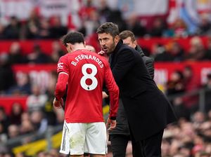 Carrick: MU Pastinya Tak Mau Kehilangan Bruno Fernandes