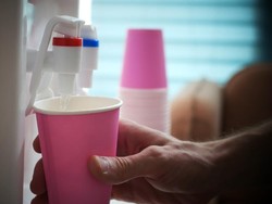 Perlu Tahu, Ini Ciri-ciri Dispenser Ditumbuhi Bakteri