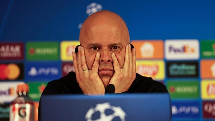 ISTANBUL, TURKEY - MARCH 10: Arne Slot, Manager of Liverpool, reacts as he speaks to the media in a post match press conference  following the UEFA Champions League 2025/26 Round of 16 First Leg match between Galatasaray SK and Liverpool FC at Ali Sa