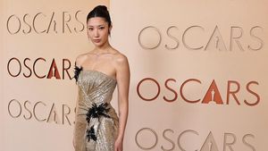 Foto: Jessica Buckley Hingga Ejae, Ini 10 Artis Berbusana Terbaik Oscars 2026