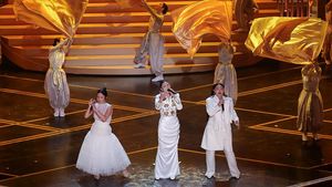 Momen HUNTR/X di Oscar: Perform Golden-Speech Kepotong Iklan