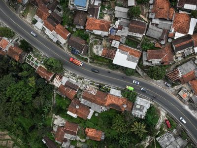Foto Udara Arus Lalu Lintas Jalur Nagreg Jelang Puncak Mudik