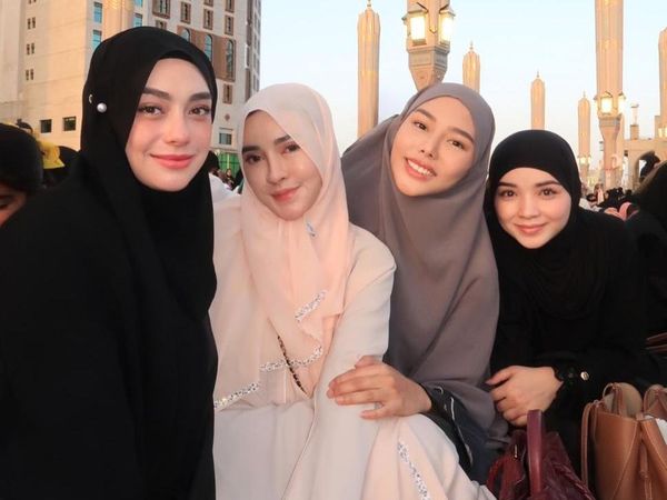 Gaya Kimberly Ryder hingga Celine Evangelista Umrah di Akhir Ramadan 2026
