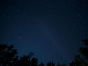 Mengapa Langit Gelap Saat Malam Hari? Ini Penjelasannya