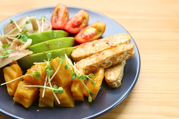 8 Makanan Fermentasi Kaya Nutrisi, Ada yang Asli Indonesia!