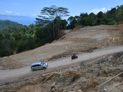 Jalan Longsor Tapanuli Tengah Belum Bisa Dilalui Pemudik Lebaran