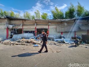 7 Hal soal Ambruknya Plafon Pasar Soreang yang Renggut Nyawa