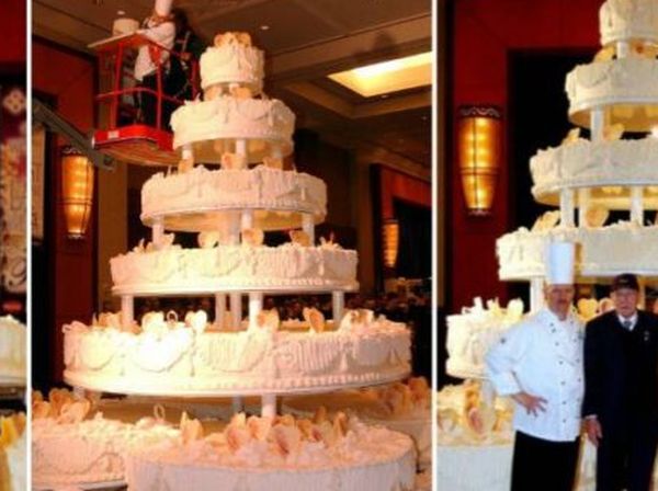 Wow! 9 Kue Megalodon Ini Ukurannya Melebihi Besarnya Manusia