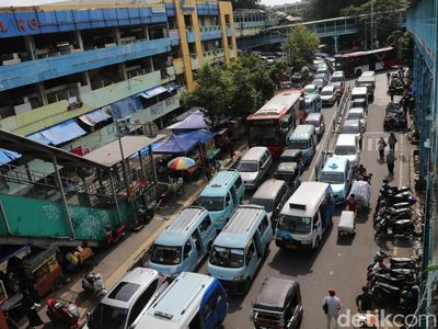 Lalin Pasar Tanah Abang Macet Siang Ini
